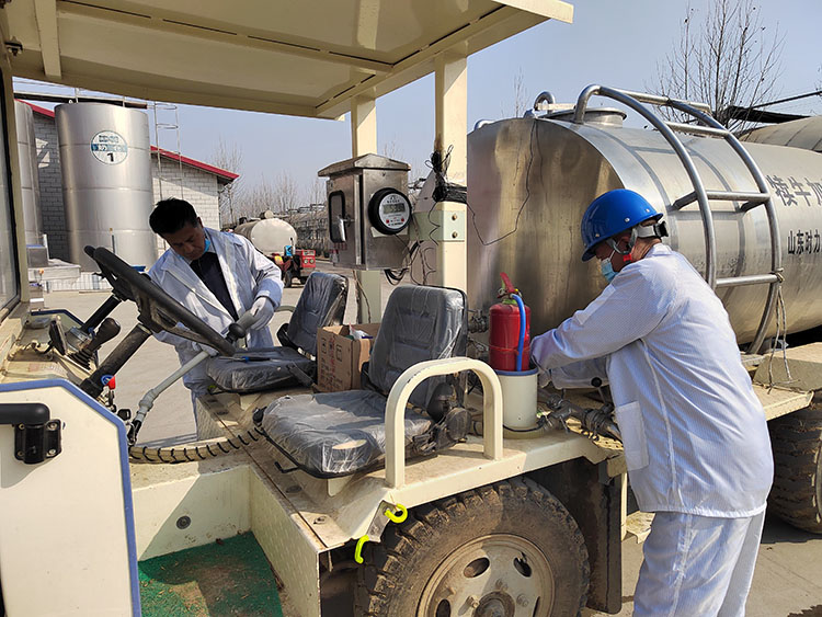 創(chuàng)新引領(lǐng)，打造現(xiàn)代化智慧牧場